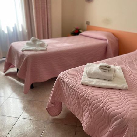 Hotel Michelangelo Rezzato Bagian luar foto