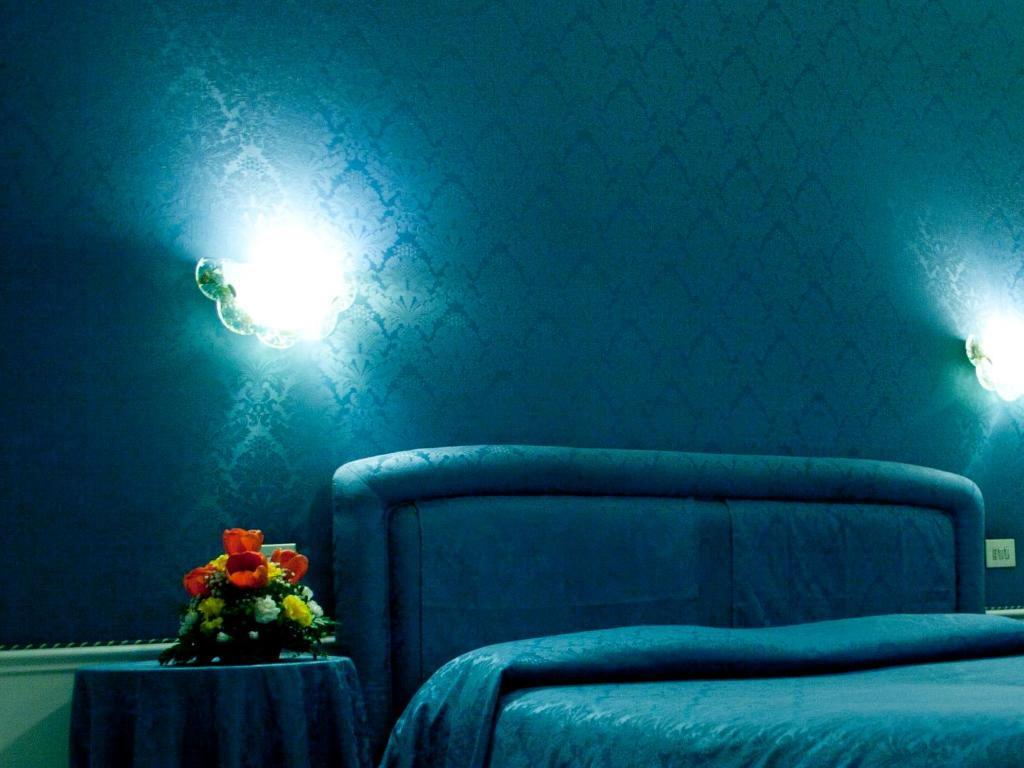 Hotel Michelangelo Rezzato Bagian luar foto