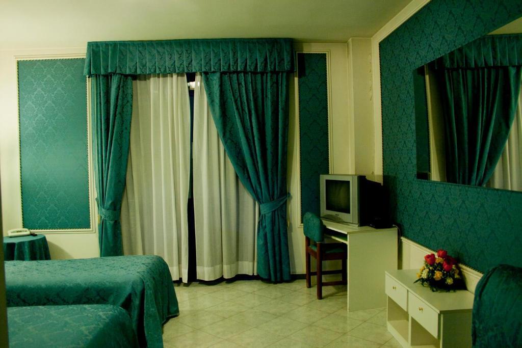 Hotel Michelangelo Rezzato Bagian luar foto